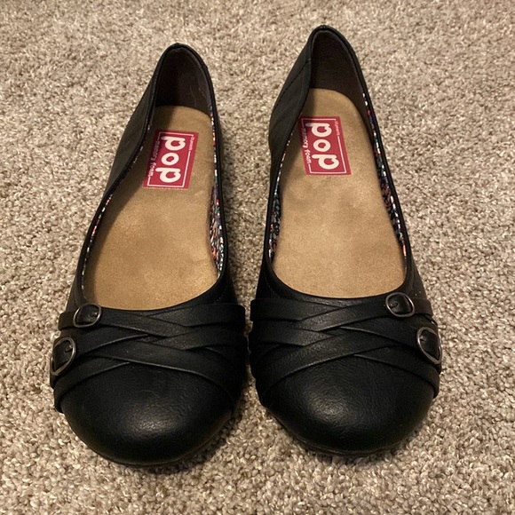 2FOR$11
POP NELLY FLATS 🥿 - Picture 14 of 15